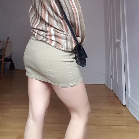 Zara khaki mini cargo skirt - Picture 3 of 8